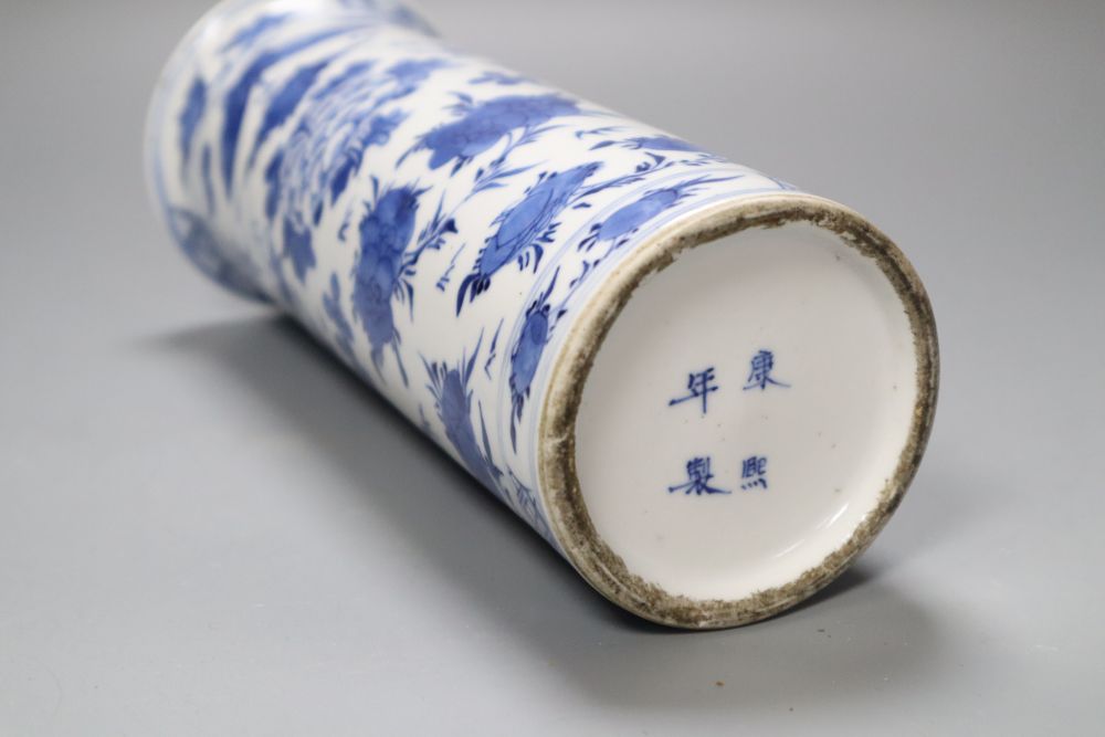 A 19th century Chinese blue and white vase